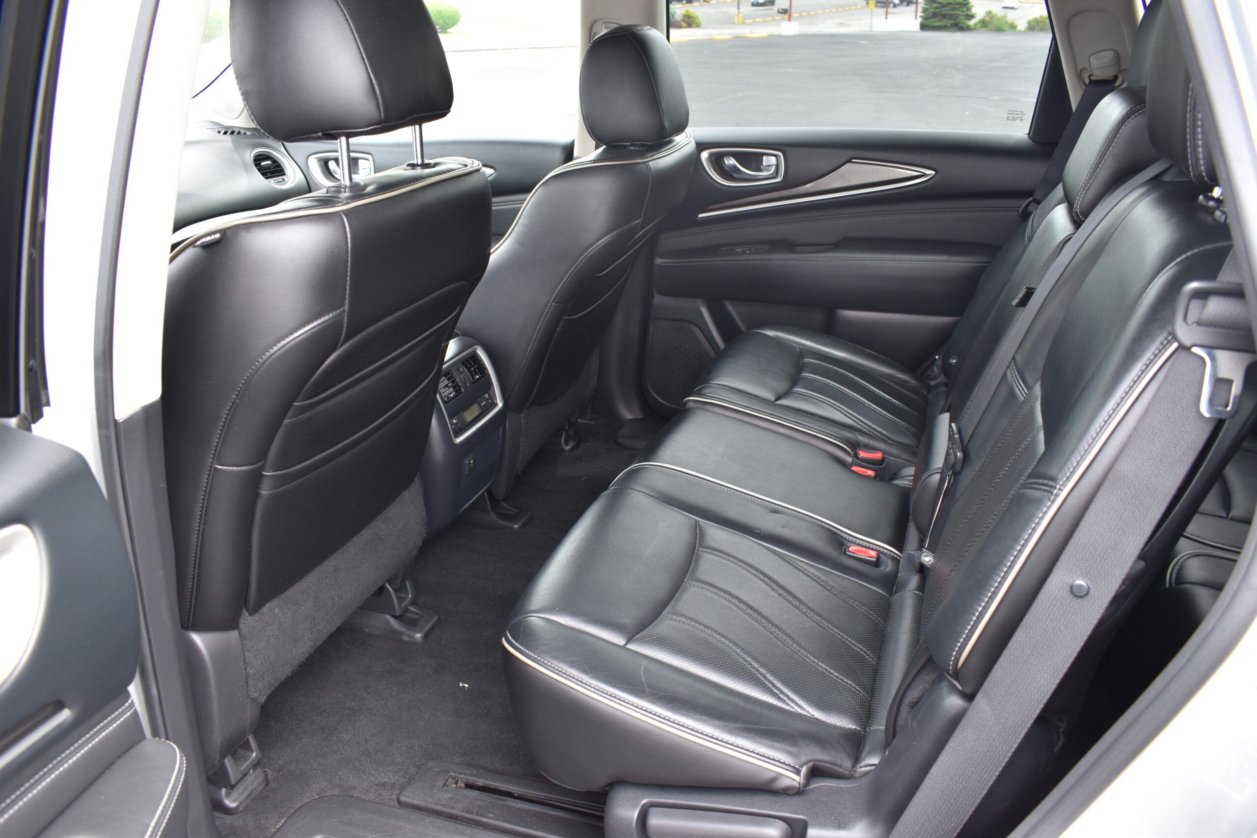 
								Infiniti QX60 2017 full									