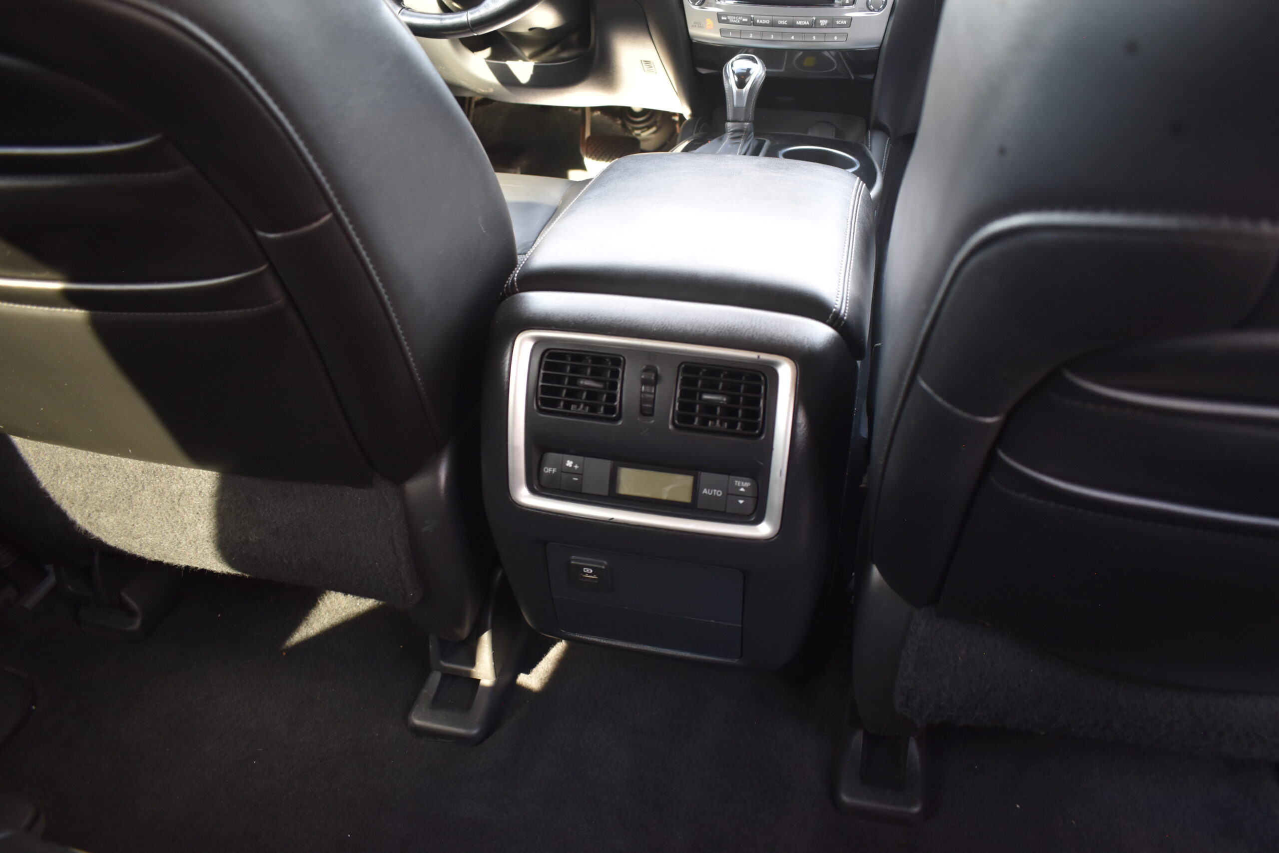 
								Infiniti QX60 2017 full									