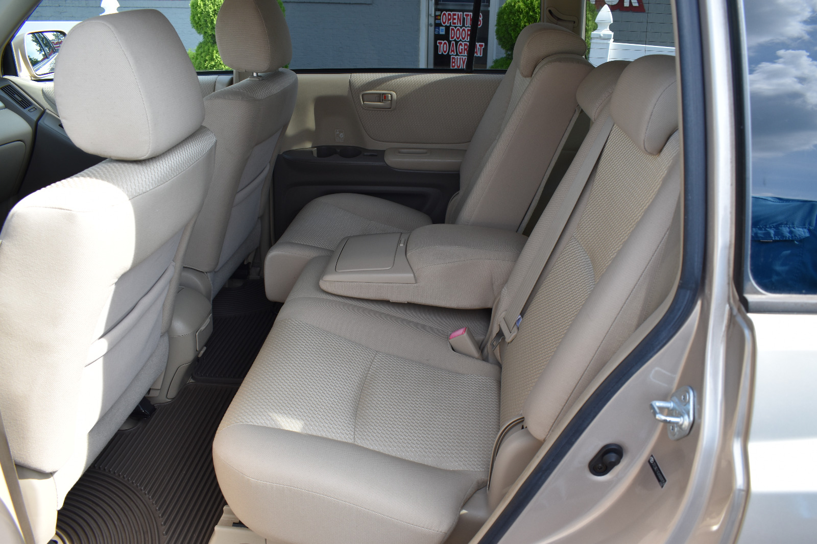
								Toyota Highlander 2006 full									